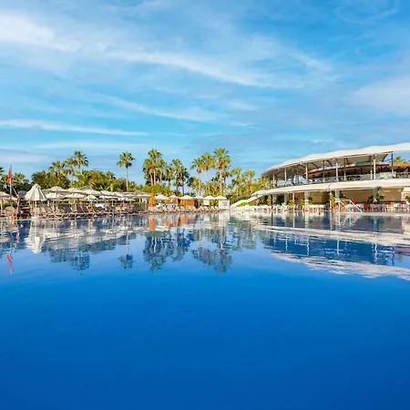 Vonresort Golden Coast & Aqua Complex Side