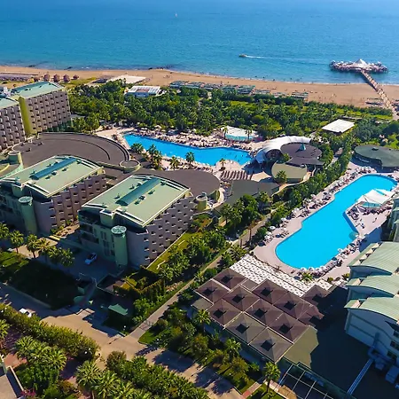 Vonresort Golden Coast & Aqua Complex Side