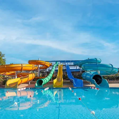 Vonresort Golden Coast & Aqua Resort