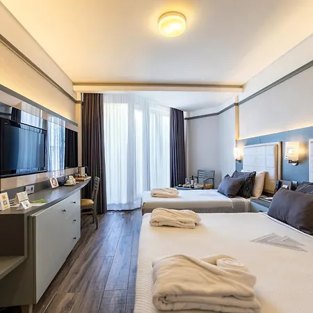 Vonresort Golden Coast & Aqua 5*