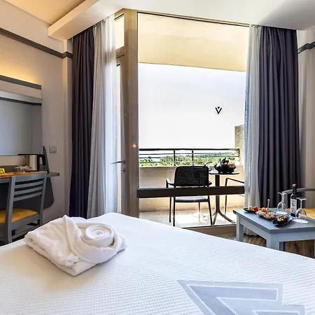 Vonresort Golden Coast & Aqua Rezort Side