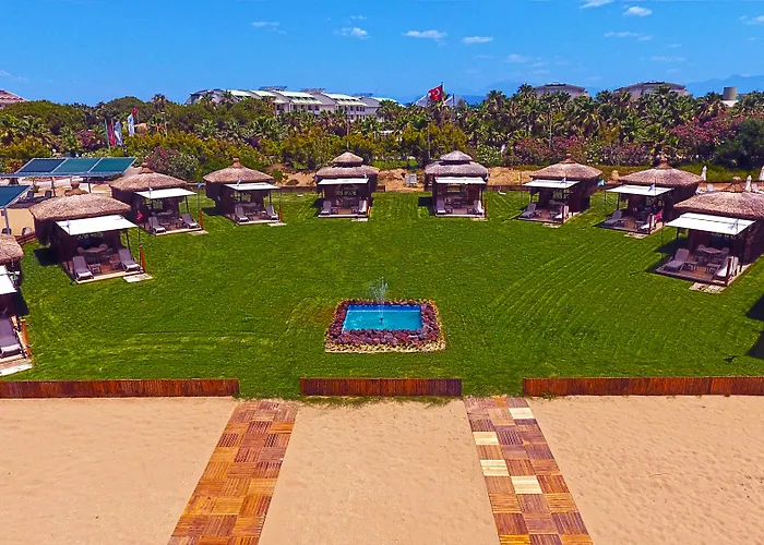 Vonresort Golden Coast & Aqua Resort 5*