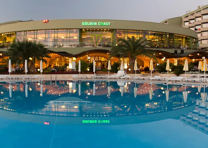 Vonresort Golden Coast & Aqua 5* Side