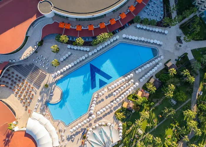 Vonresort Golden Coast & Aqua 5* Side