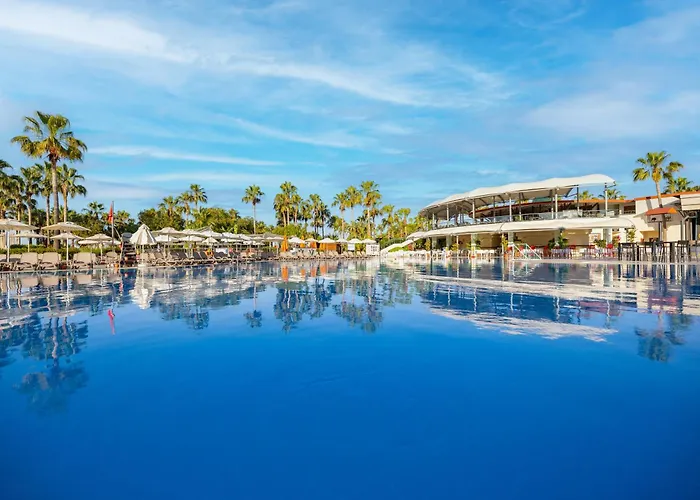 Vonresort Golden Coast & Aqua Feriested Side
