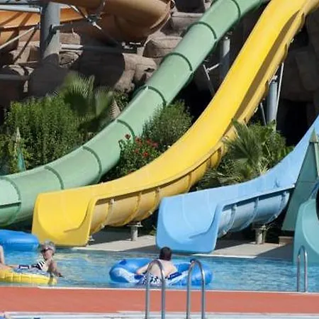 Vonresort Golden Coast & Aqua Üdülőközpont Side
