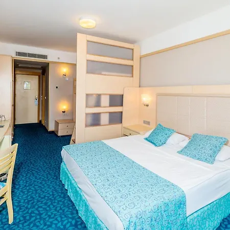 度假村 Vonresort Golden Coast & Aqua 5*