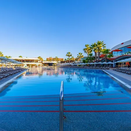 Vonresort Golden Coast & Aqua Semesteranläggning (resort) Side