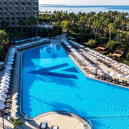 Vonresort Golden Coast & Aqua 5* Side